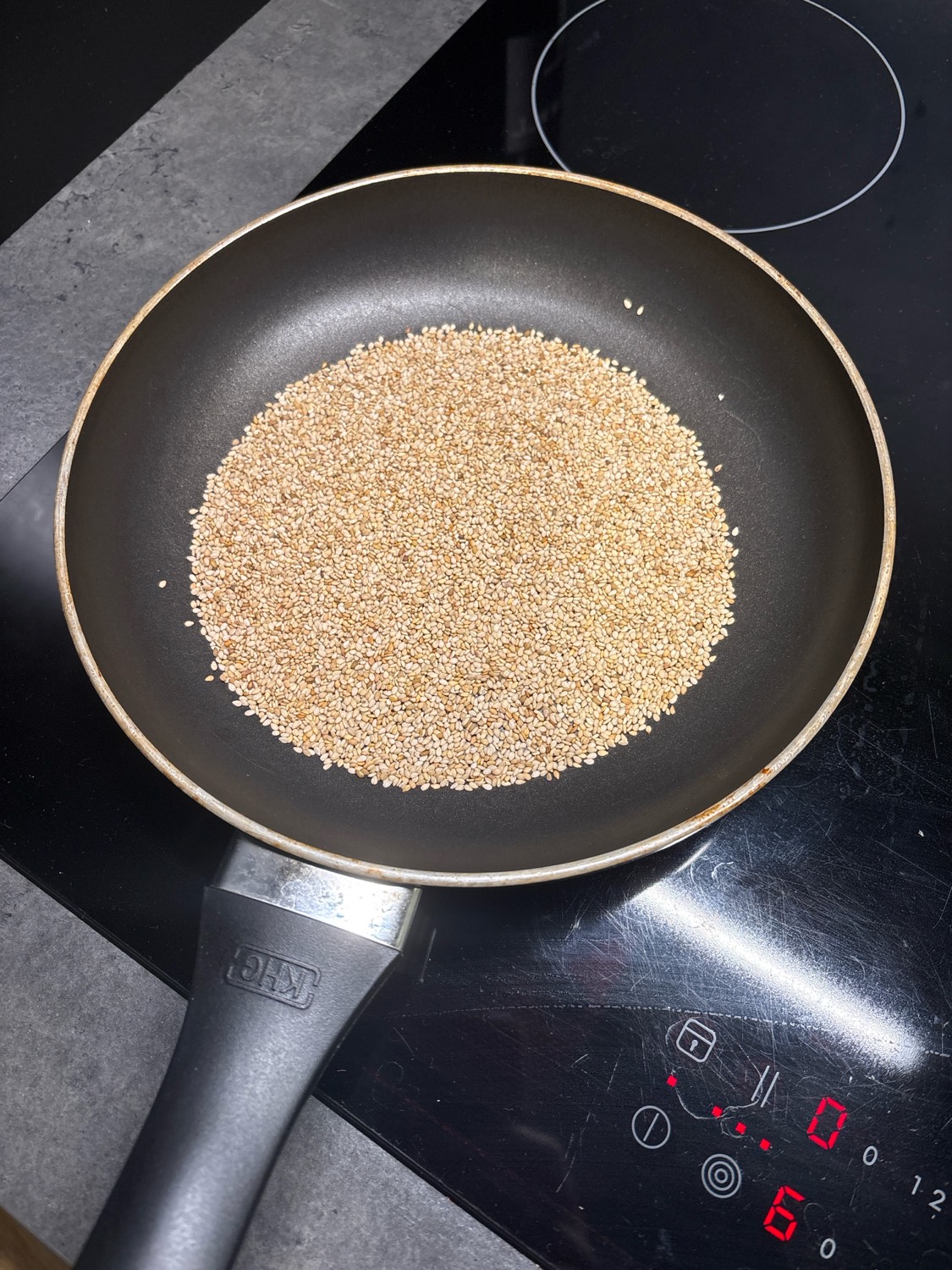 roesten-sesam-pfanne.jpeg